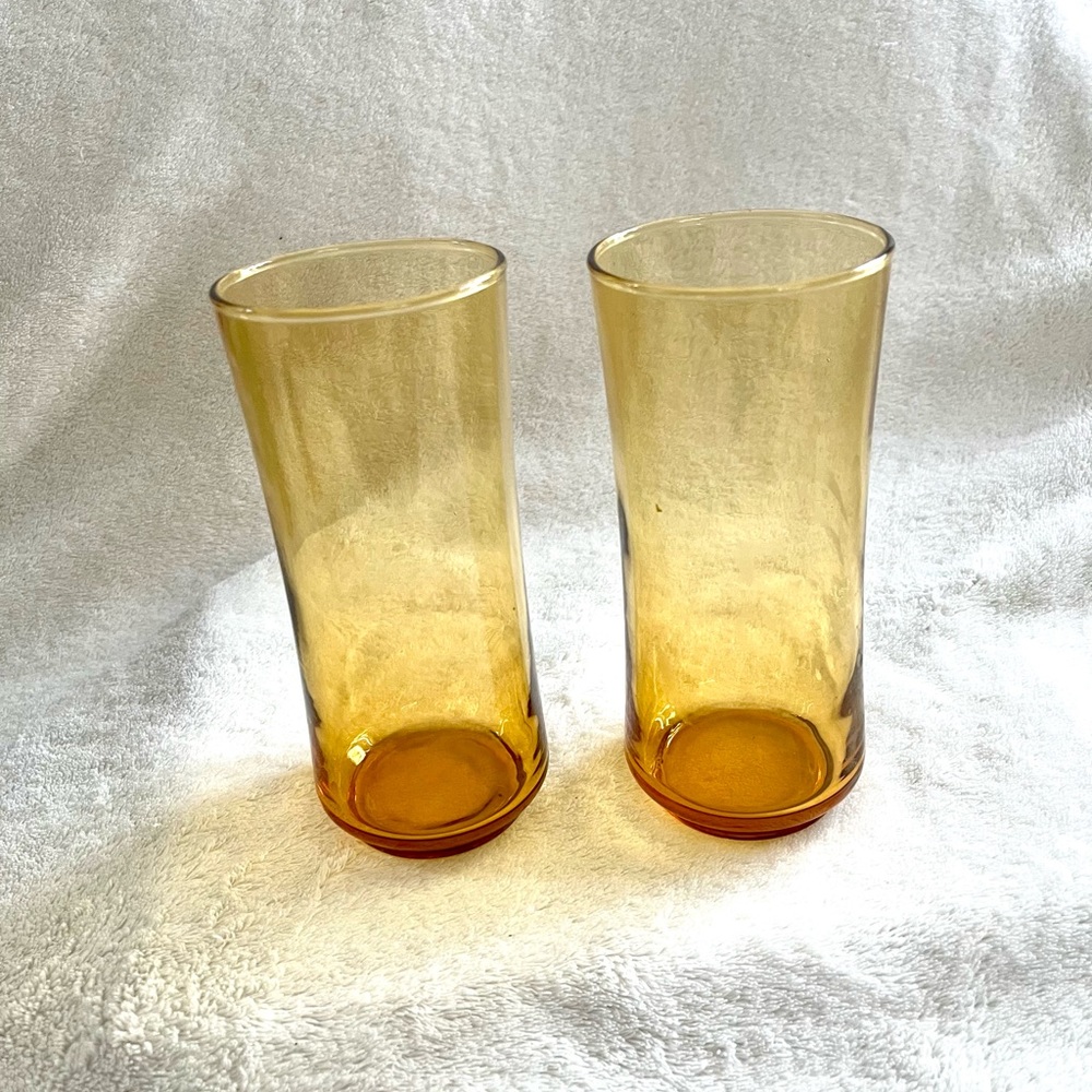 Vintage Amber Flared Drinking Glasses - Picture 4 of 5
